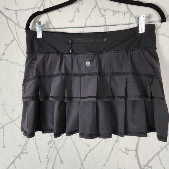 Lululemon Black Pleated Pace Setter Skirt w/ Built In Shorts - Picture 4 of 6